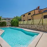 In With Swimming Pool *
