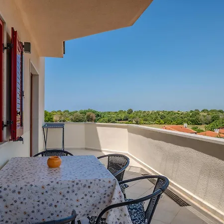 Apartman Stunning In With Wifi Pula