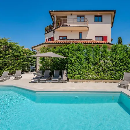Stunning Apartment In Pula With Wifi * Pula